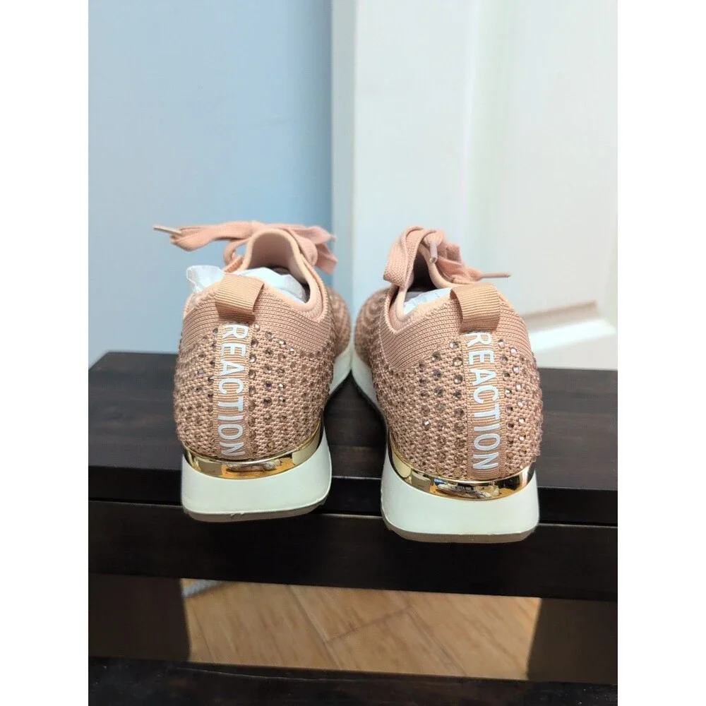 NIB Kenneth Cole Reaction Cameron Jewel Lace Up Sneakers Peach Size 5.5